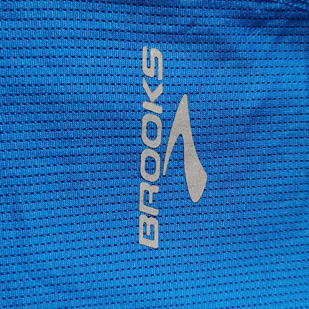 Brooks Running Equilibrium Technology Reflective … - image 7